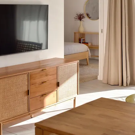 Luxury Aparment In Casilla De Costa With Jacuzzi- Follow The Sun Apartment